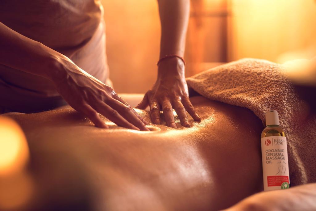 Read more about the article Do I Need to See the Same Massage Therapist Every Time?